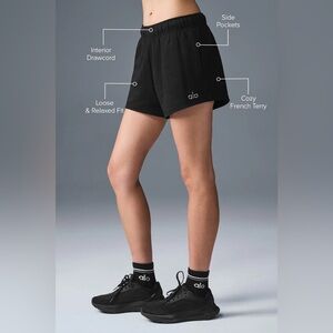 ALO Yoga Black Accolade Shorts